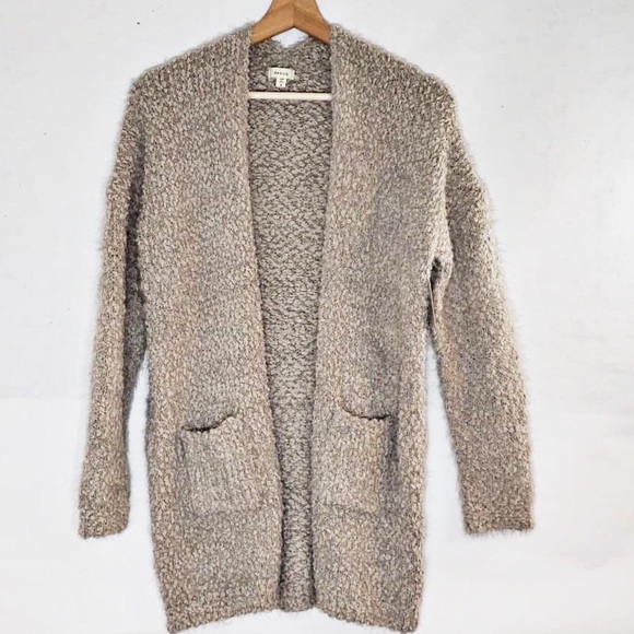 debut Sweaters - Debut Sweater